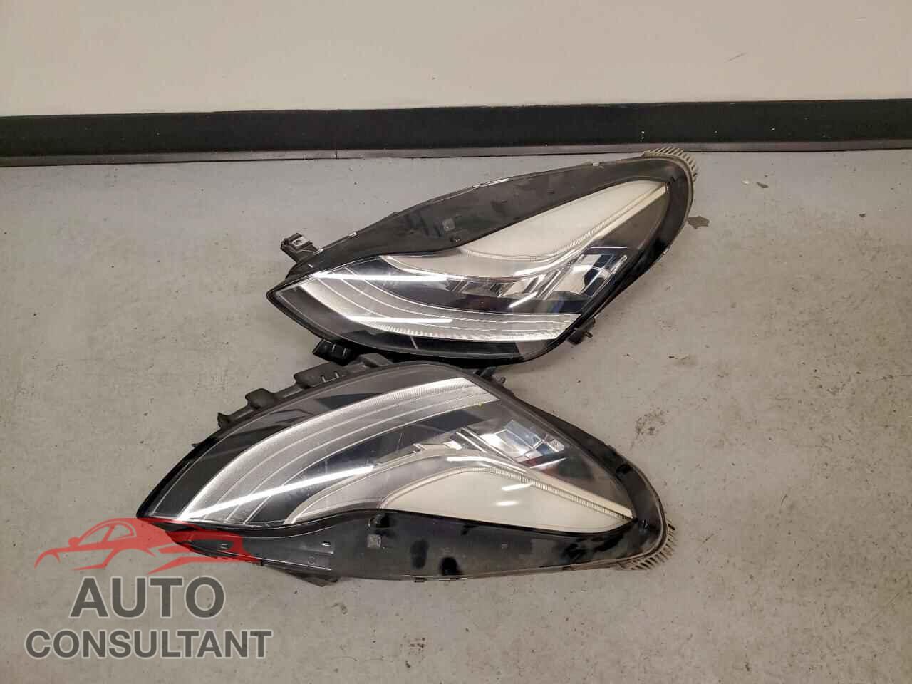 TESLA MODEL 3 2018 - 5YJ3E1EA7JF060740