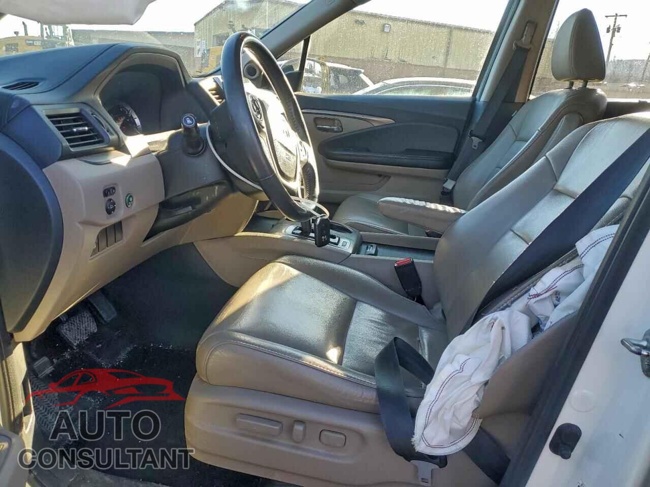HONDA PILOT 2017 - 5FNYF6H80HB046648