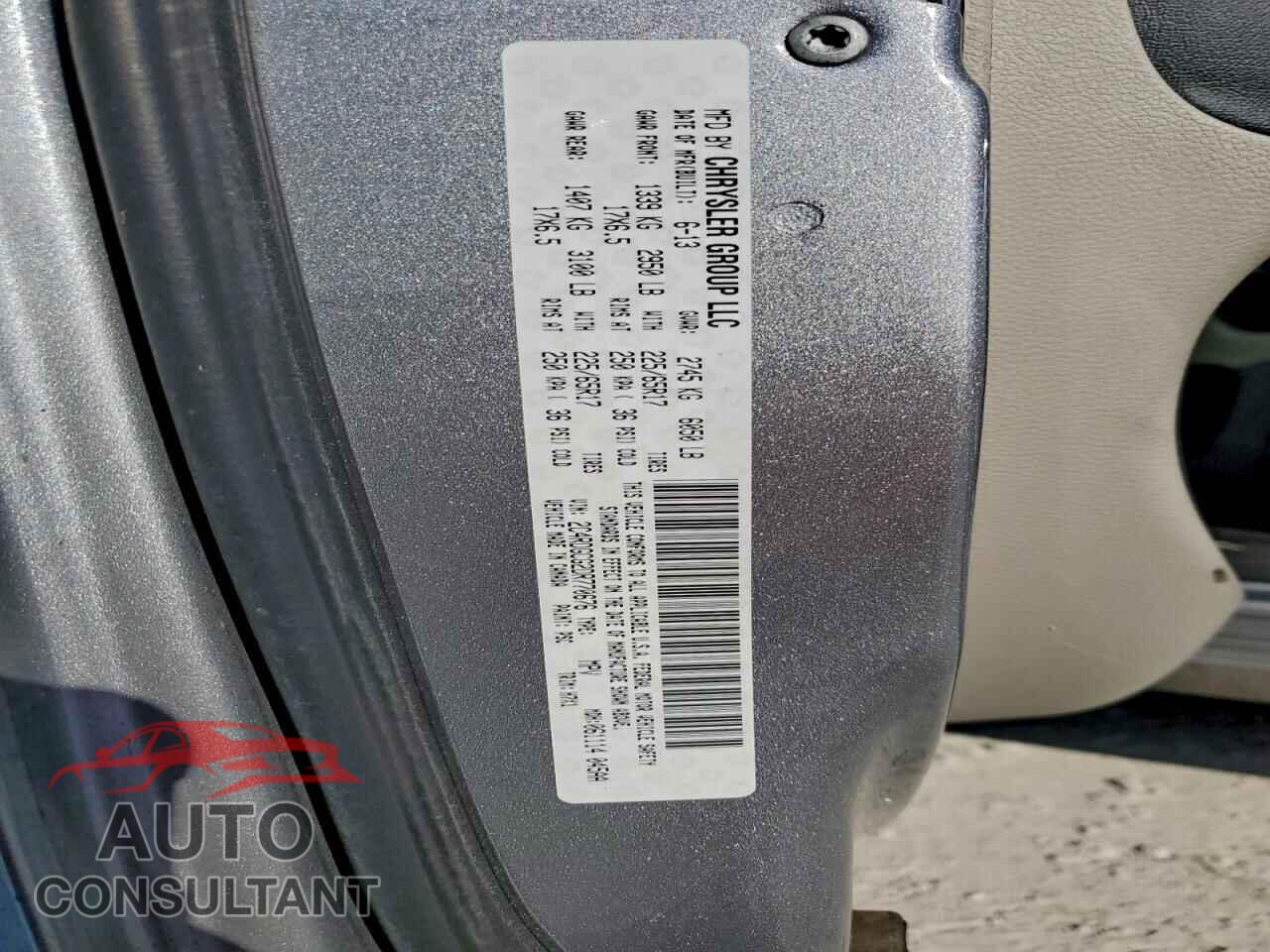 DODGE CARAVAN 2013 - 2C4RDGCG2DR770676