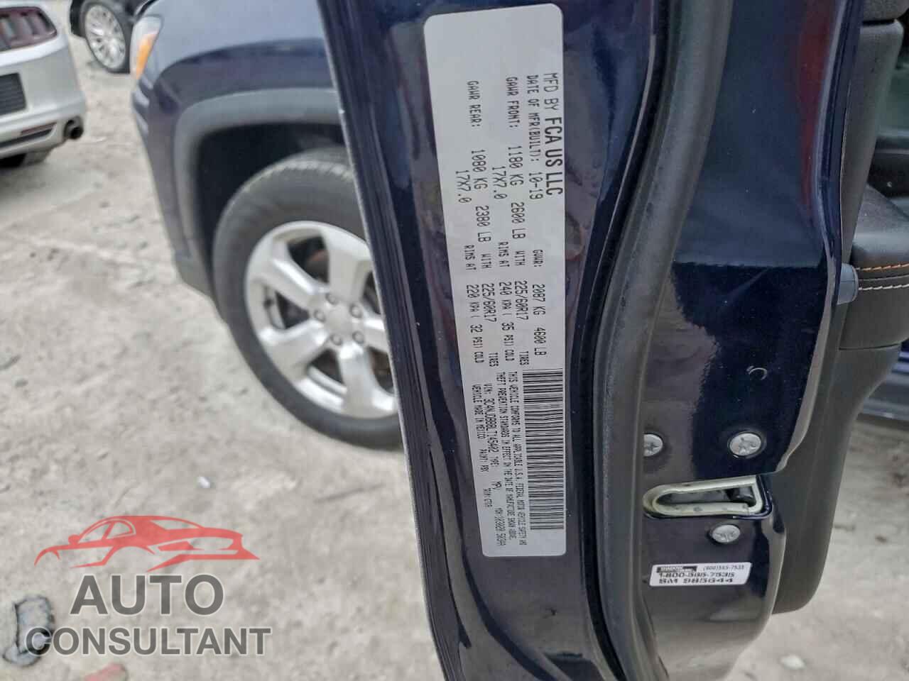 JEEP COMPASS 2020 - 3C4NJDBB8LT145402