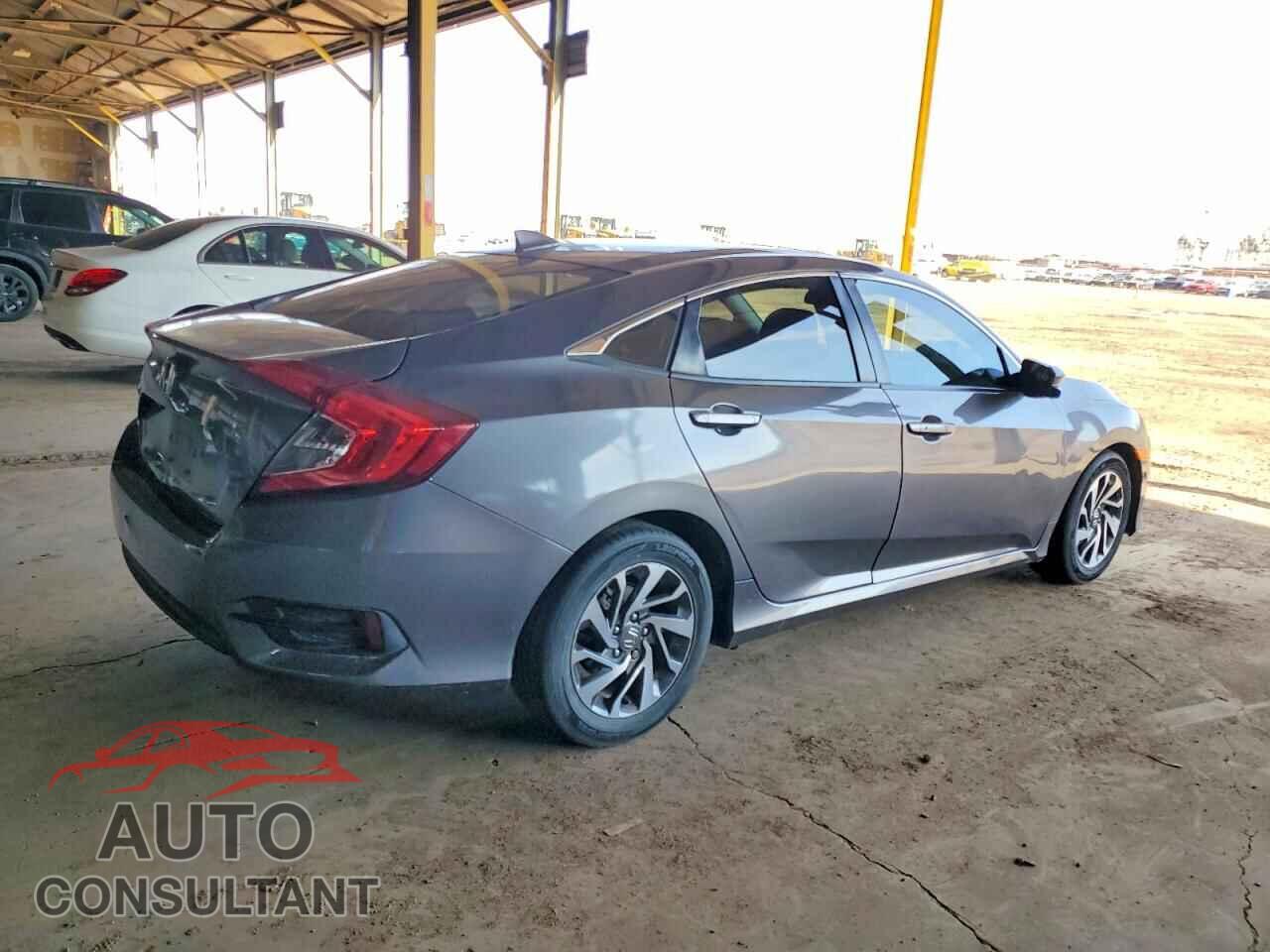 HONDA CIVIC 2017 - 2HGFC2F82HH548634