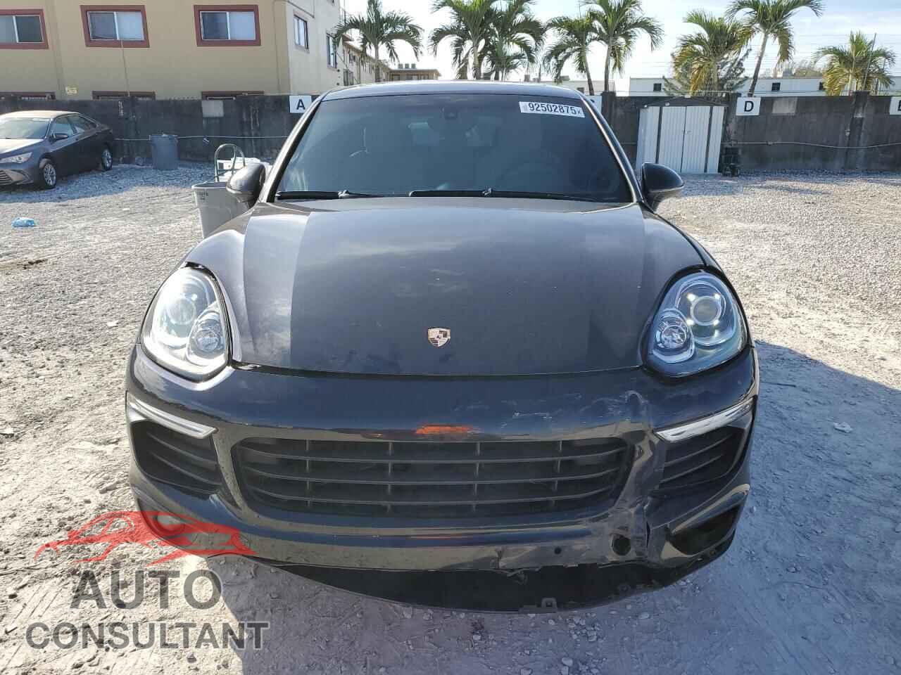 PORSCHE CAYENNE 2016 - WP1AA2A29GKA12268