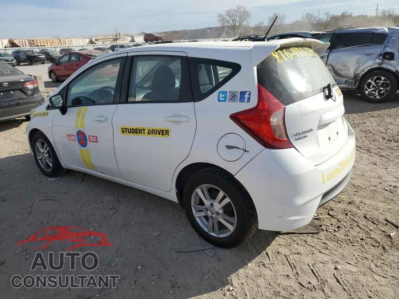 NISSAN VERSA 2017 - 3N1CE2CP2HL353084