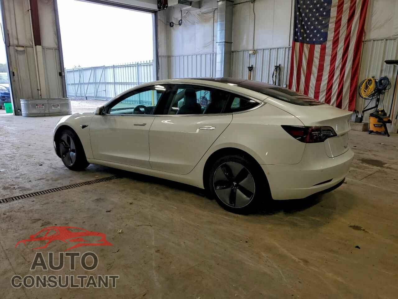 TESLA MODEL 3 2018 - 5YJ3E1EB0JF182560