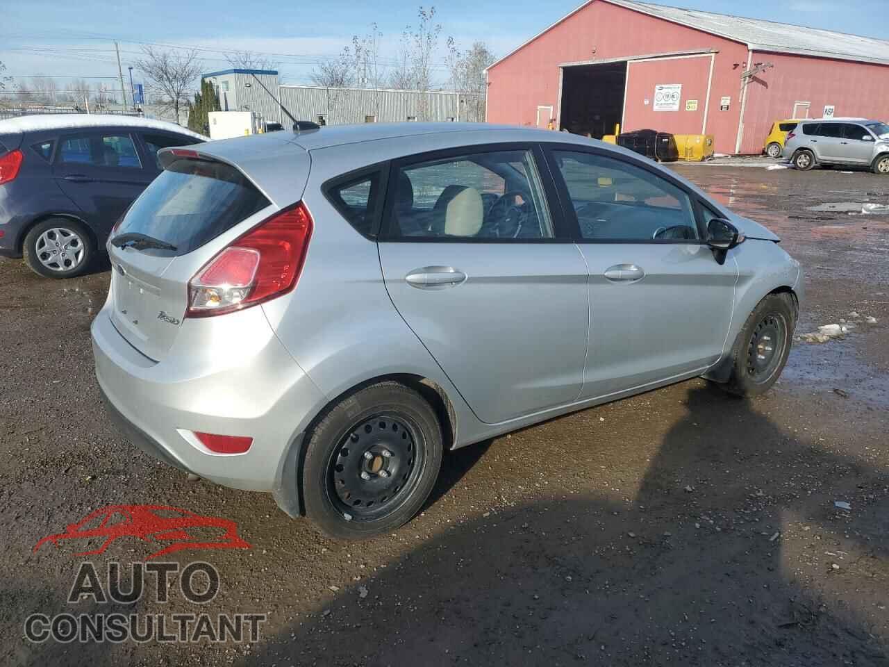 FORD FIESTA 2015 - 3FADP4EJ3FM100028