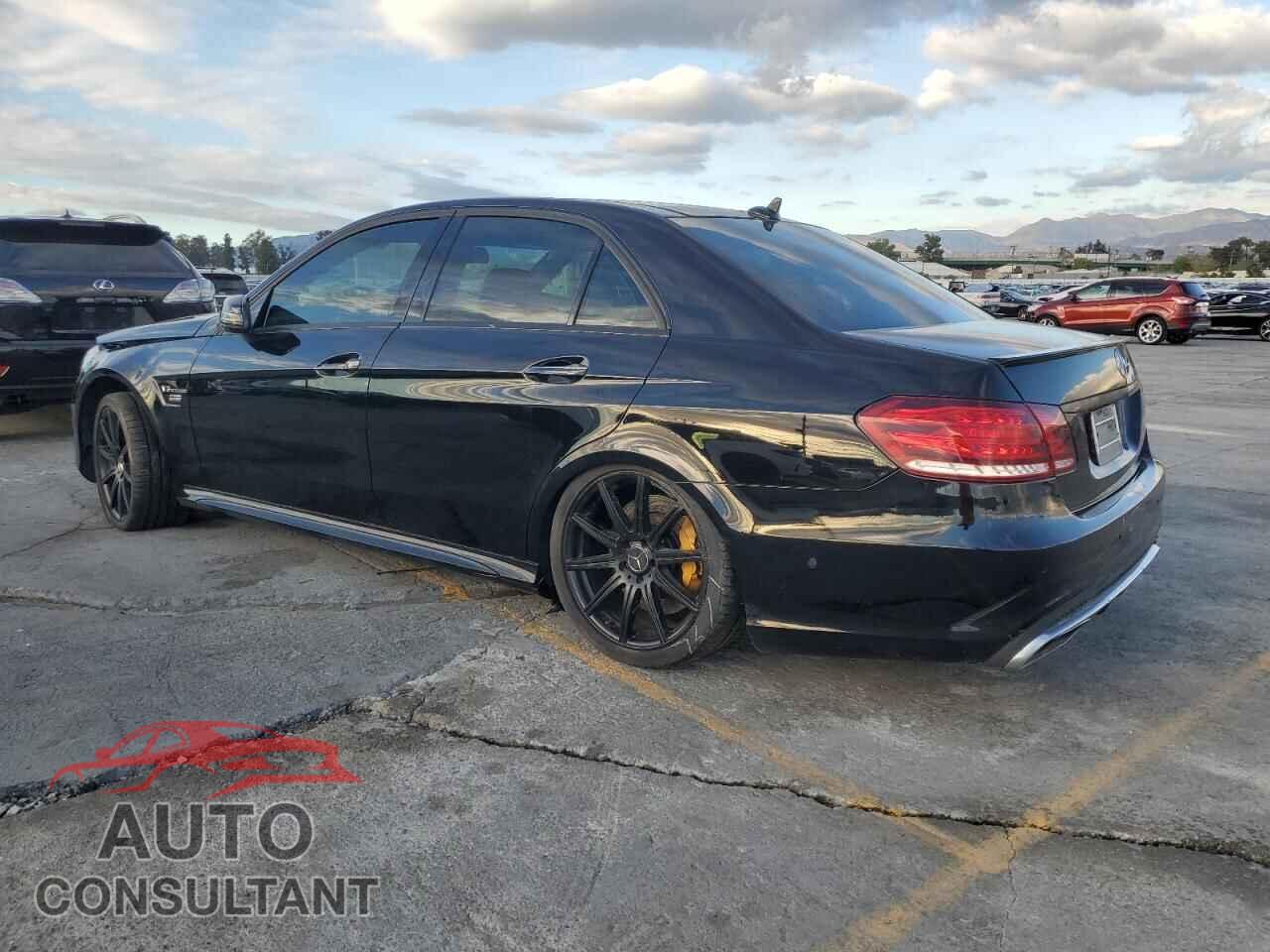 MERCEDES-BENZ E-CLASS 2015 - WDDHF7GBXFB141808