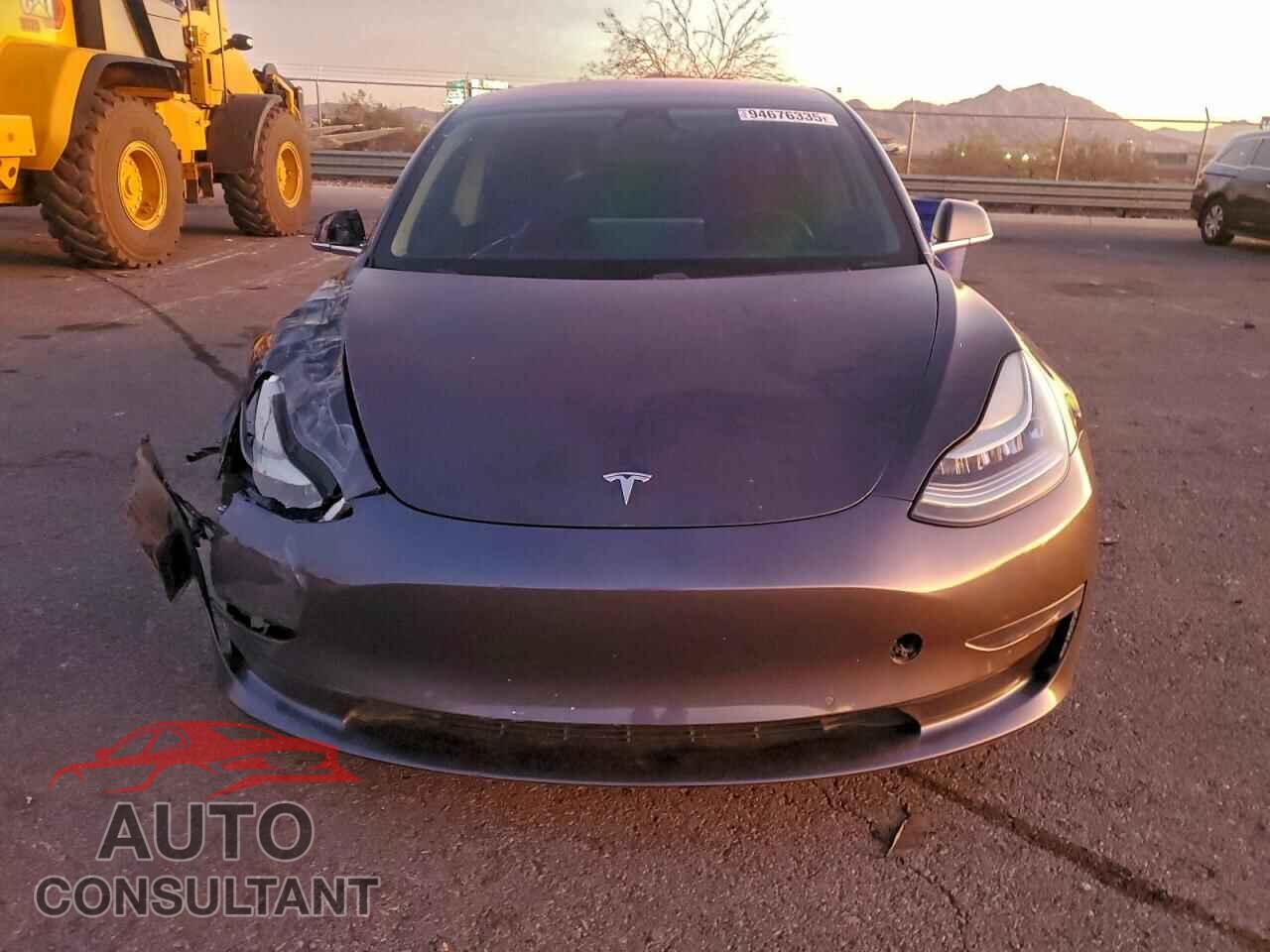 TESLA MODEL 3 2018 - 5YJ3E1EA9JF045253