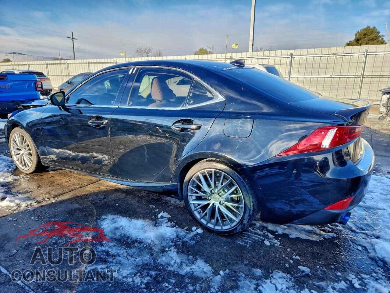 LEXUS IS 2015 - JTHCF1D27F5018177