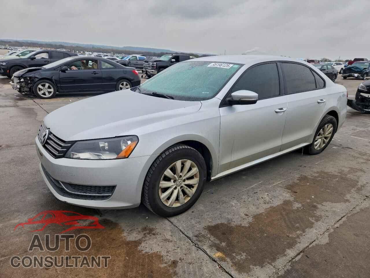 VOLKSWAGEN PASSAT 2015 - 1VWAT7A34FC004716