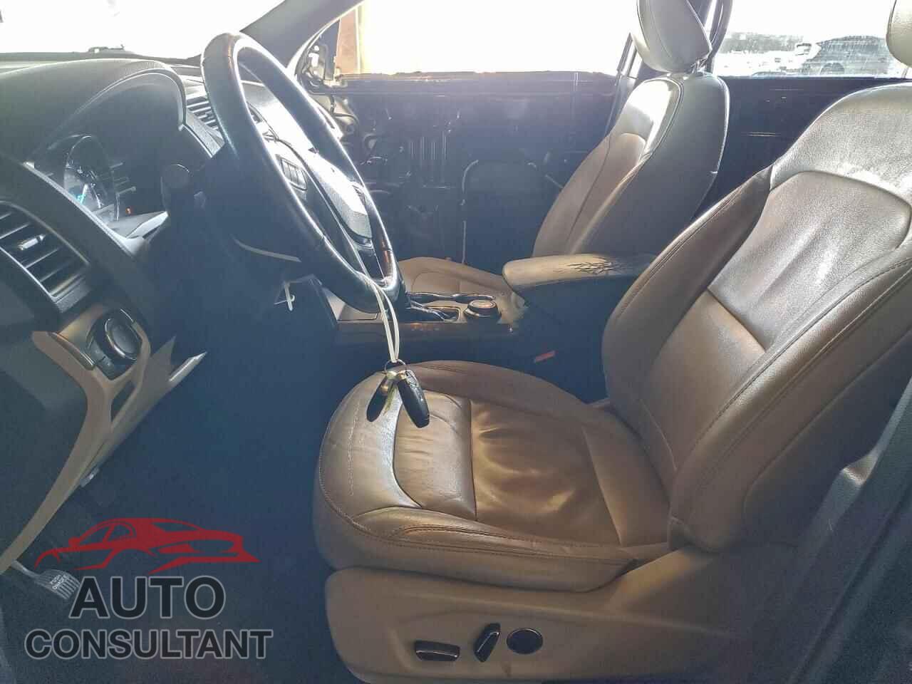 FORD EXPLORER 2018 - 1FM5K8D81JGB70015