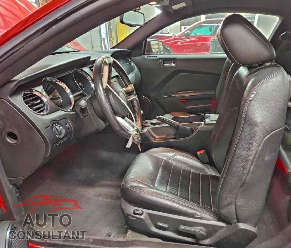FORD MUSTANG 2011 - 1ZVBP8CF1B5124848