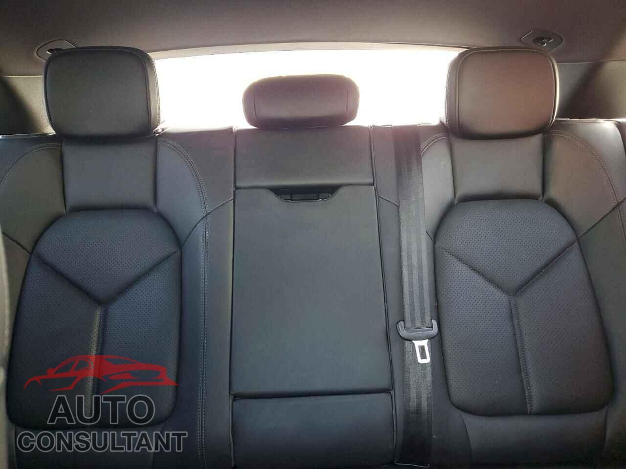 PORSCHE MACAN 2018 - WP1AA2A53JLB18436