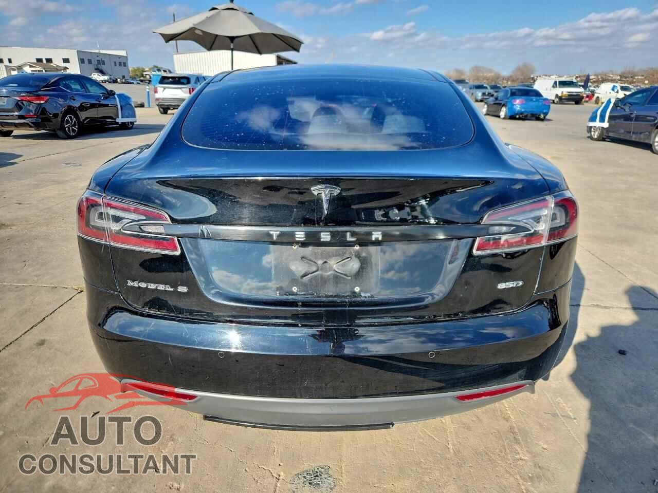 TESLA MODEL S 2015 - 5YJSA1E25FF106797