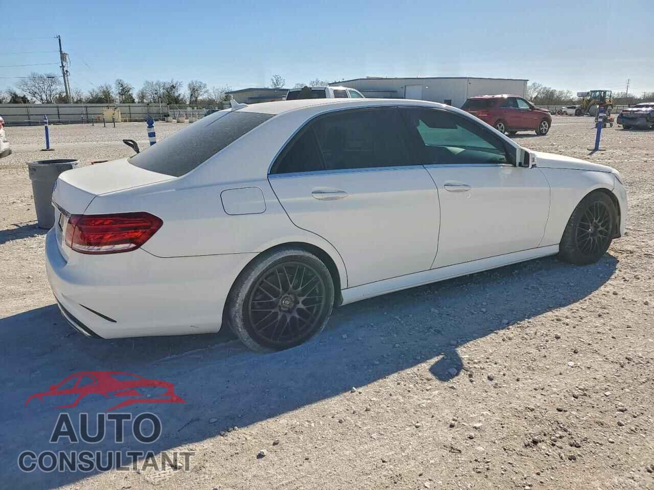 MERCEDES-BENZ E-CLASS 2015 - WDDHF5KB5FB096739