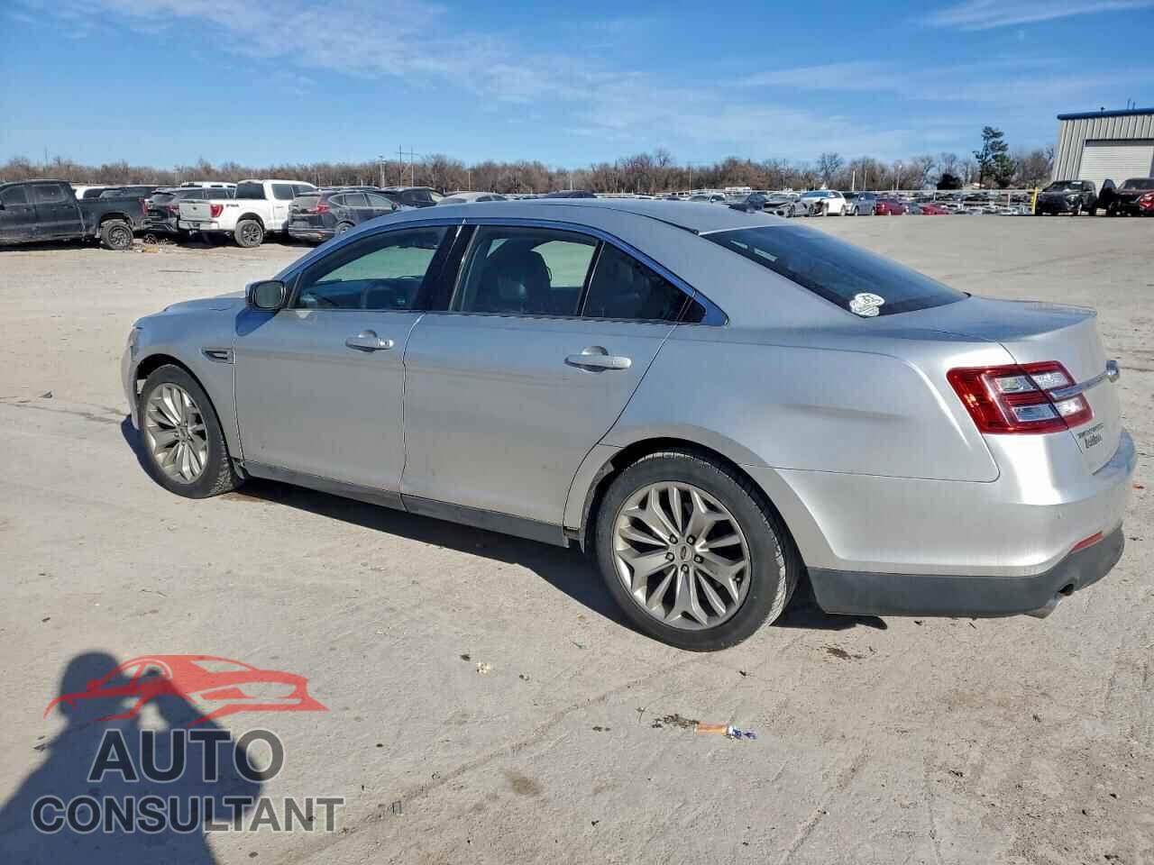 FORD TAURUS 2017 - 1FAHP2F80HG104729