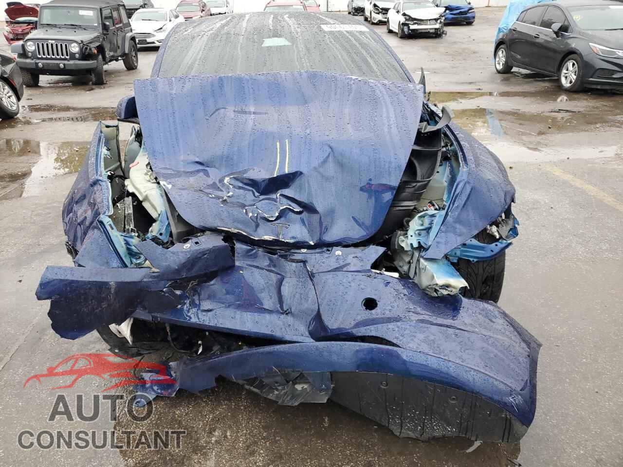TESLA MODEL 3 2025 - 5YJ3E1EA3SF015151