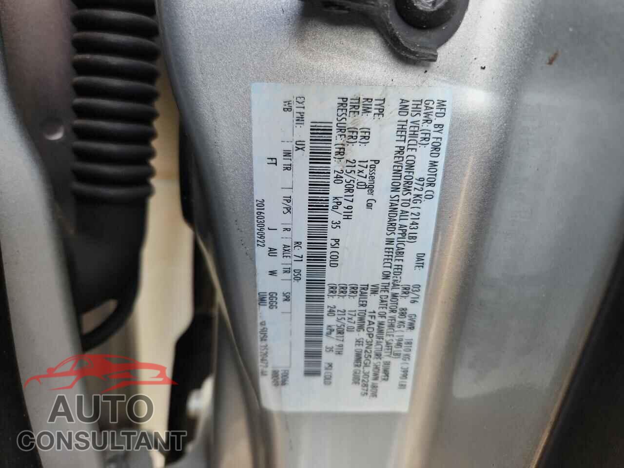 FORD FOCUS 2016 - 1FADP3N25GL302875