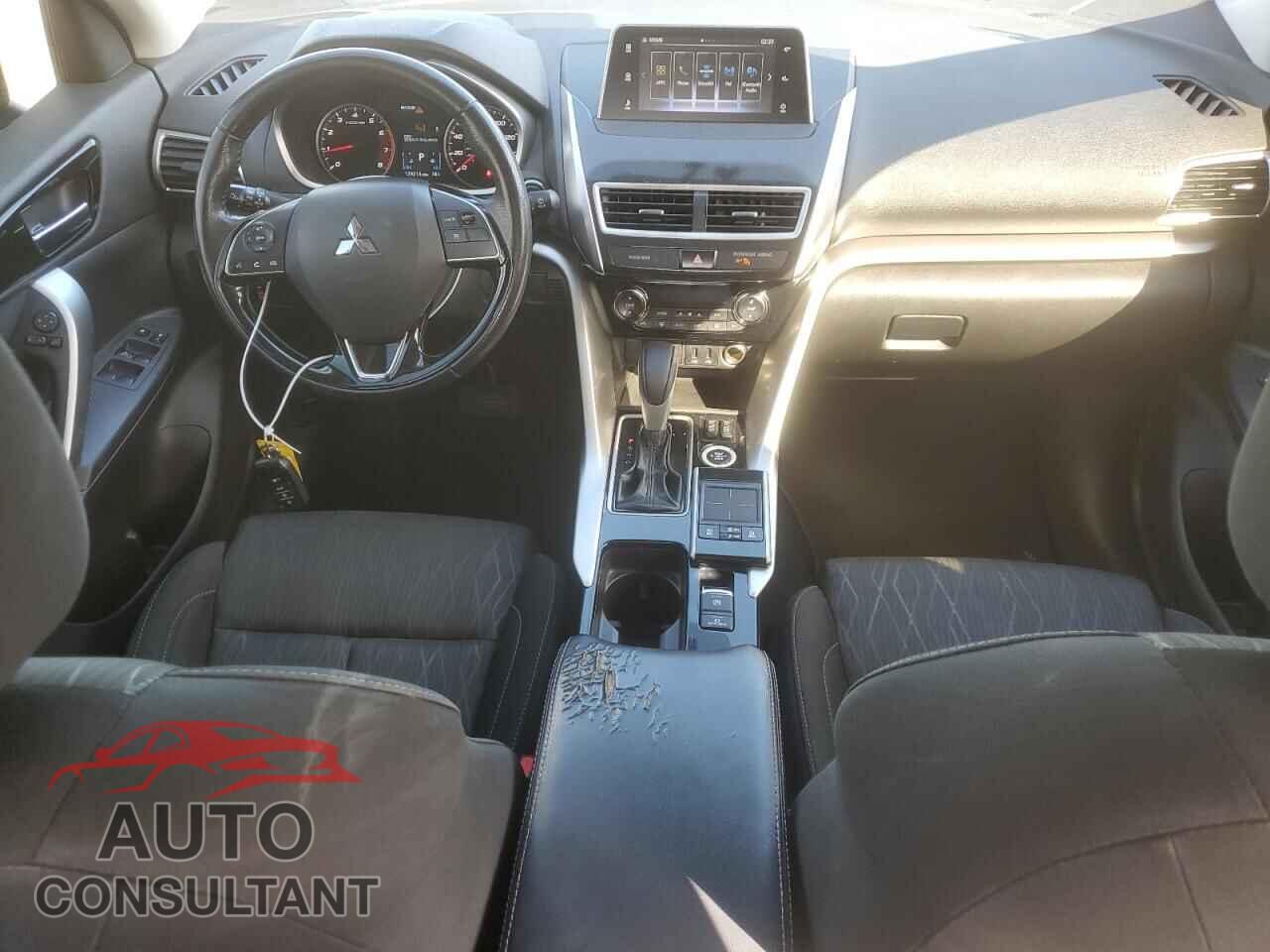 MITSUBISHI ECLIPSE 2018 - JA4AT5AA9JZ043873