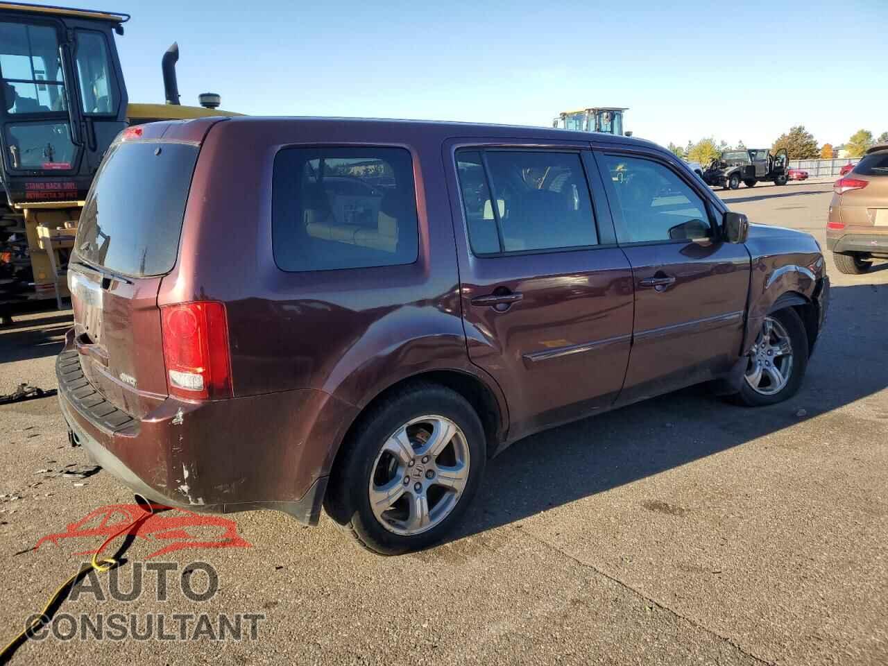 HONDA PILOT 2012 - 5FNYF4H51CB016545
