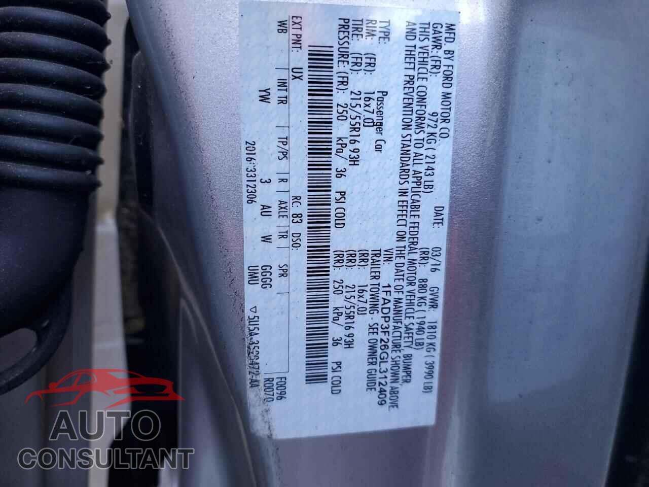 FORD FOCUS 2016 - 1FADP3F26GL312409