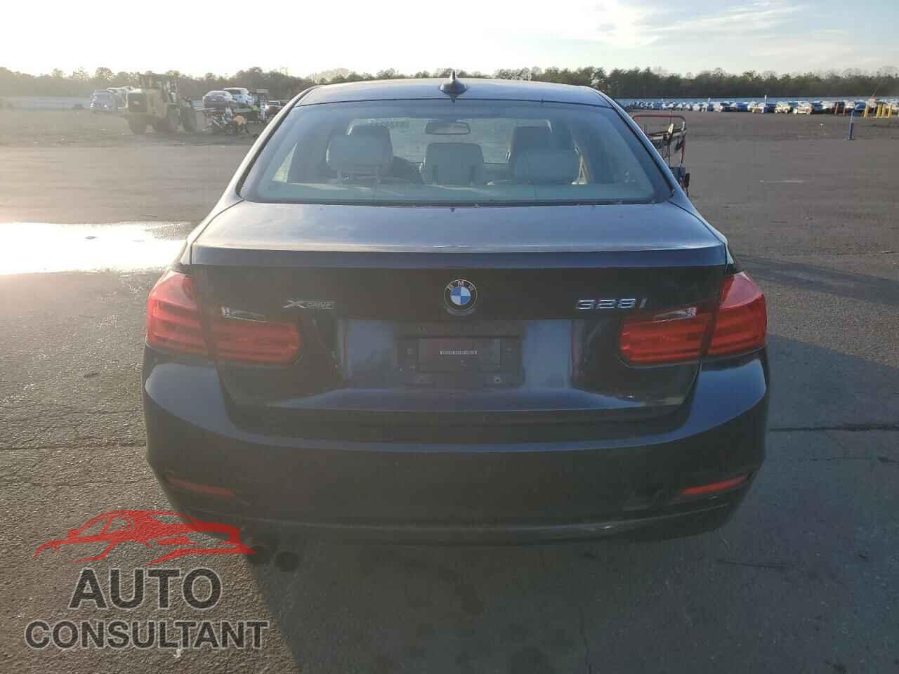 BMW 3 SERIES 2013 - WBA3B5G51DNS00588
