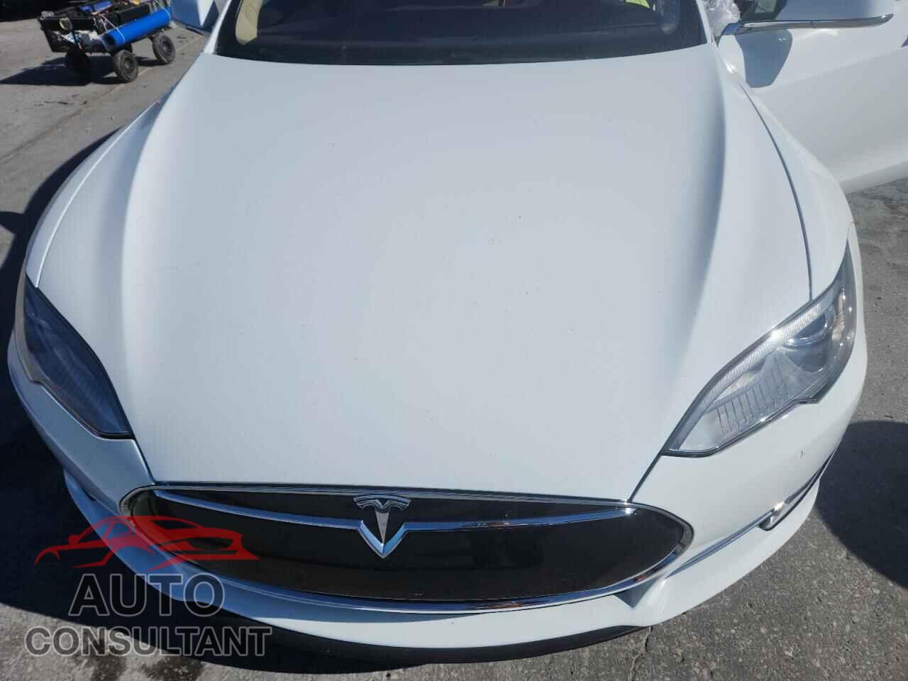 TESLA MODEL S 2015 - 5YJSA1H2XFF087210