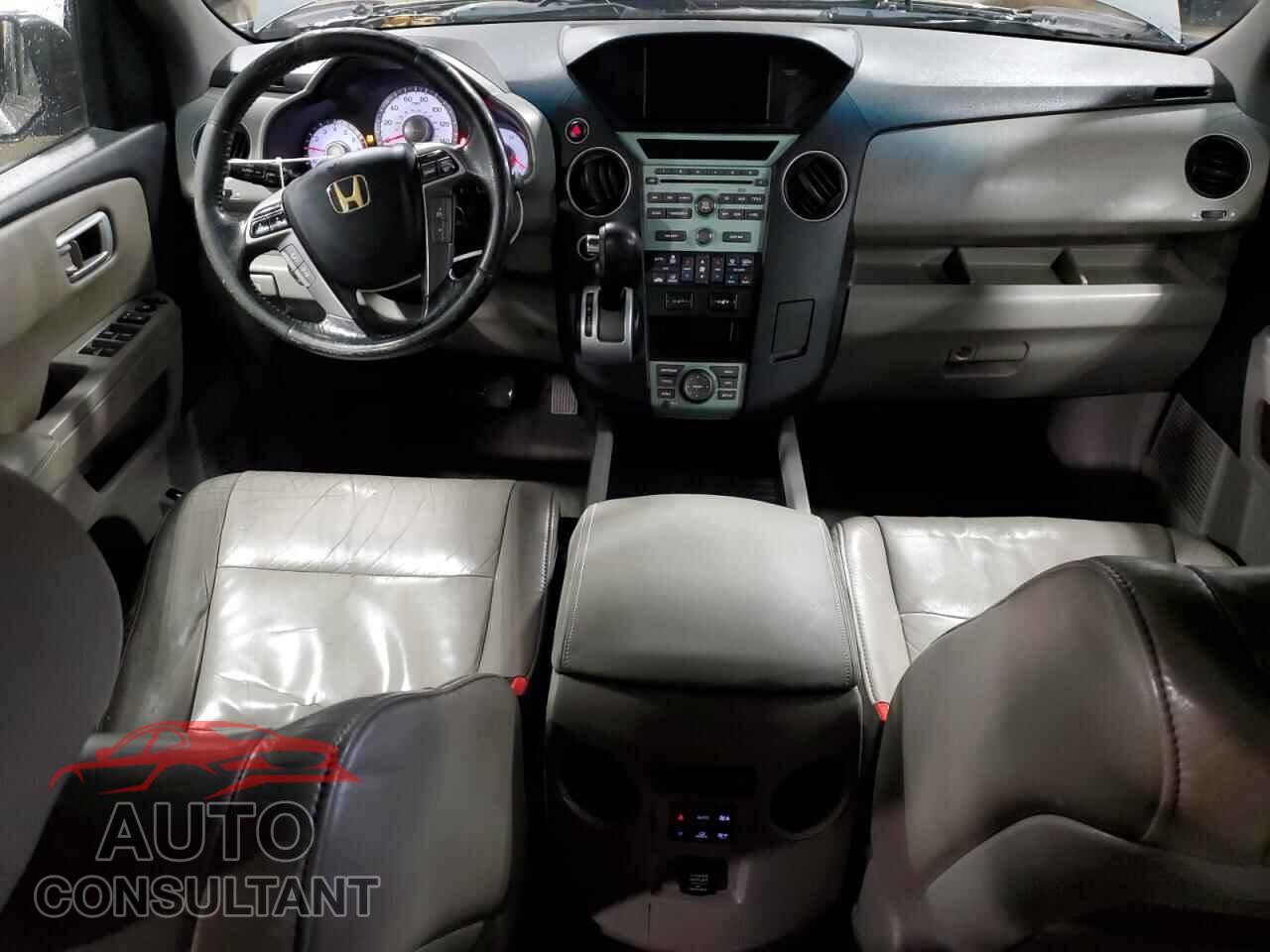 HONDA PILOT 2011 - 5FNYF4H75BB051704