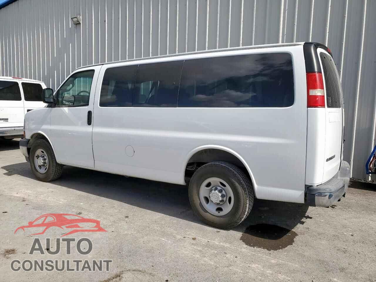 CHEVROLET EXPRESS 2017 - 1GAWGEFF4H1113477
