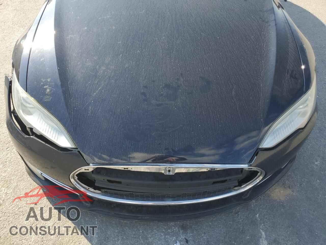 TESLA MODEL S 2013 - 5YJSA1DP2DFP14707