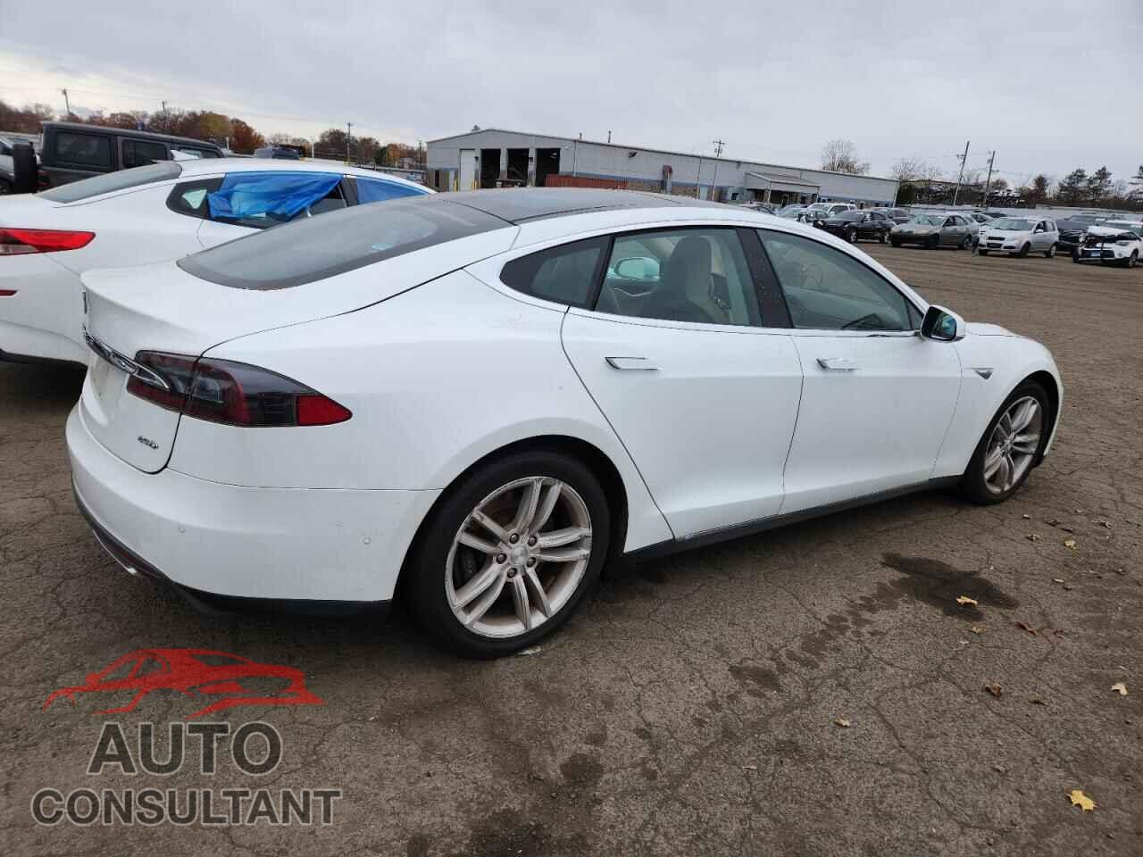 TESLA MODEL S 2015 - 5YJSA1H21FF084437