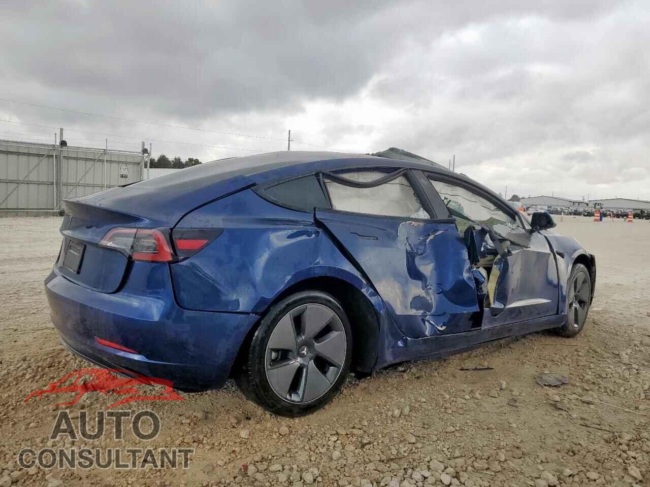 TESLA MODEL 3 2023 - 5YJ3E1EA1PF680105