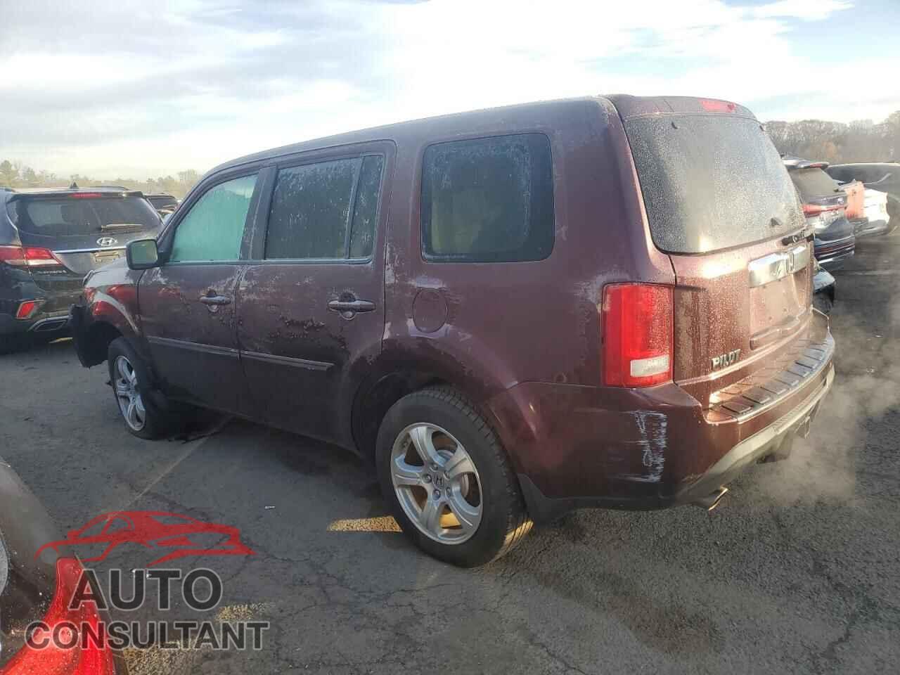 HONDA PILOT 2015 - 5FNYF4H75FB049652