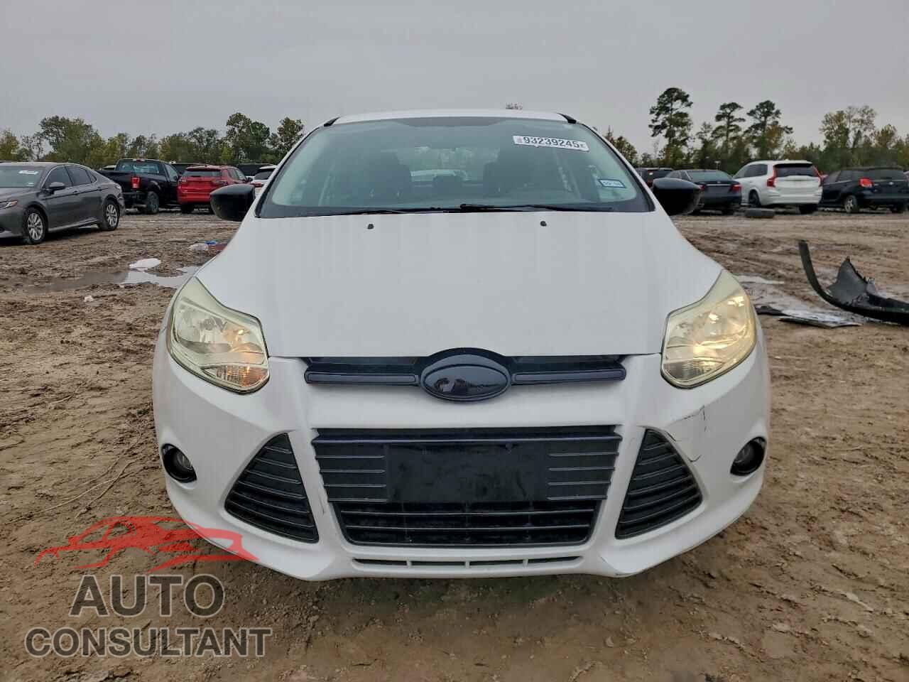 FORD FOCUS 2012 - 1FAHP3F23CL207516