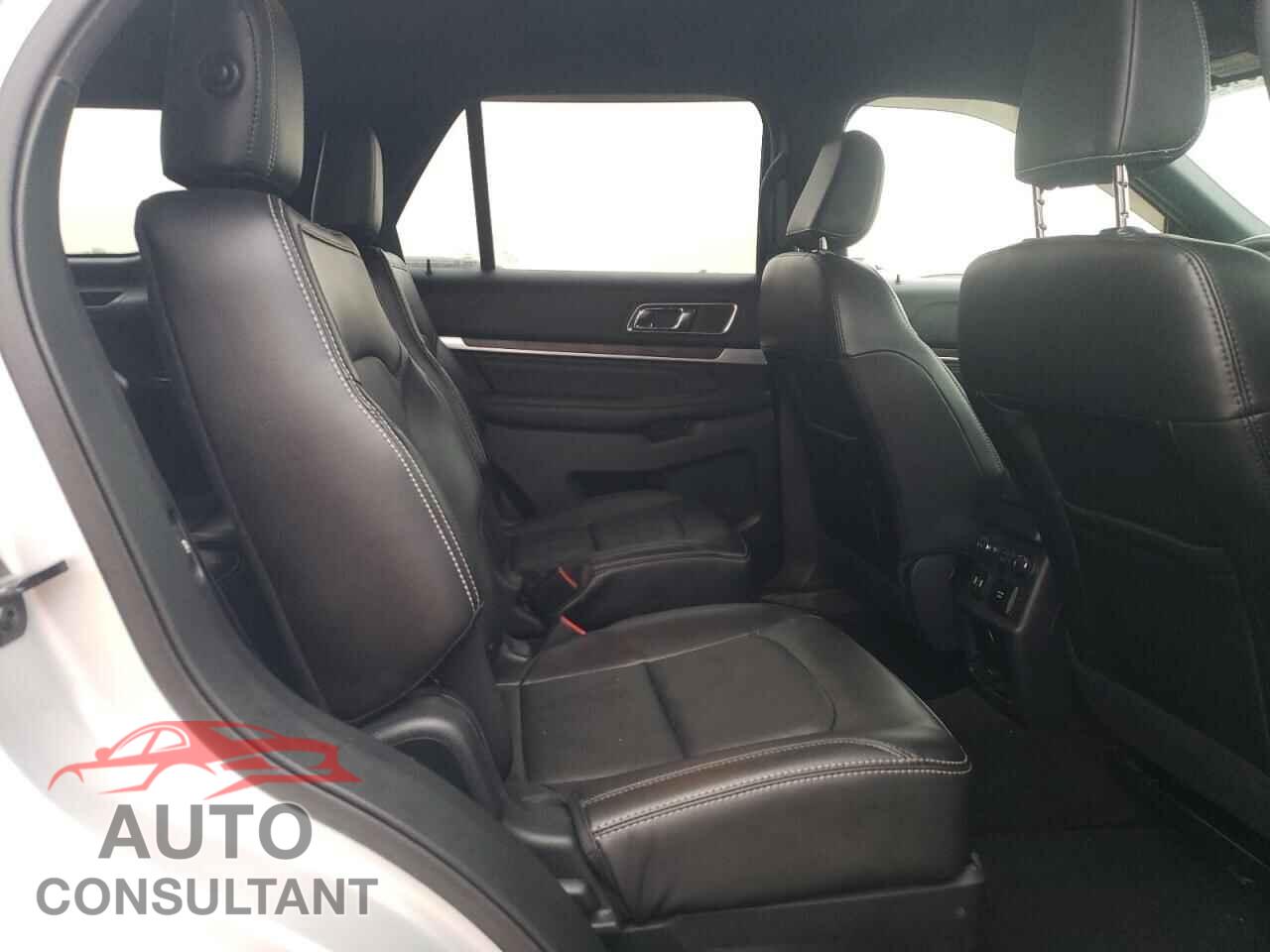 FORD EXPLORER 2018 - 1FM5K8F83JGB76010