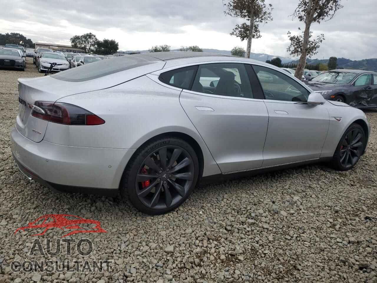 TESLA MODEL S 2014 - 5YJSA1H23EFP66220