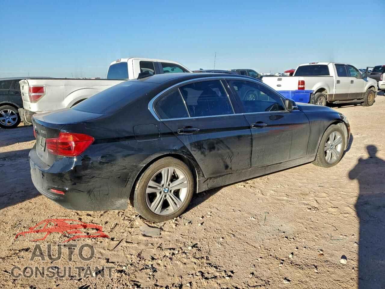 BMW 3 SERIES 2018 - WBA8B9C54JAE22017