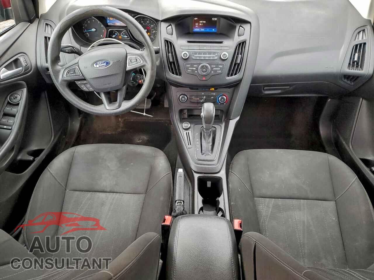 FORD FOCUS 2017 - 1FADP3F20HL261913