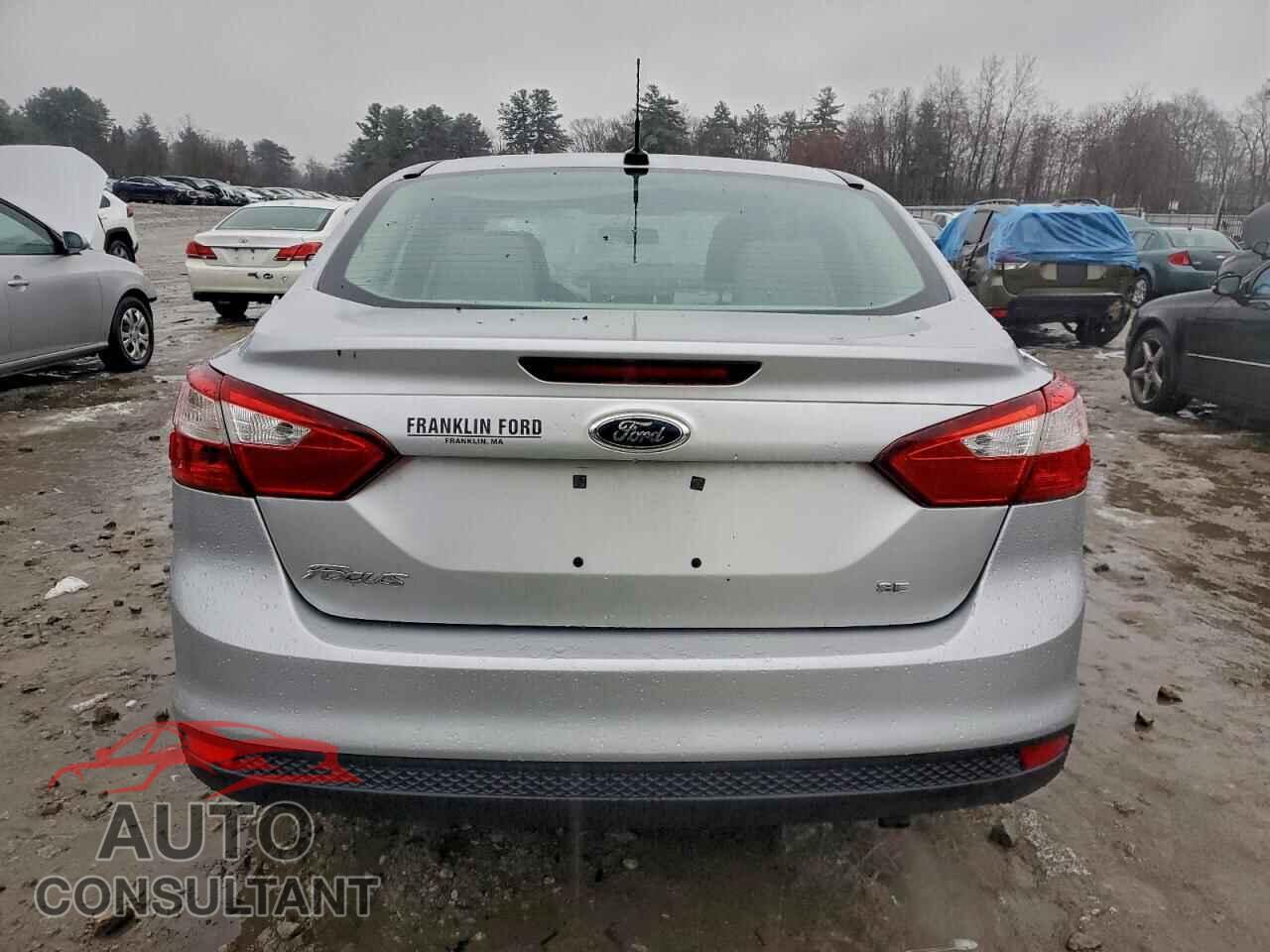 FORD FOCUS 2013 - 1FADP3F28DL329854