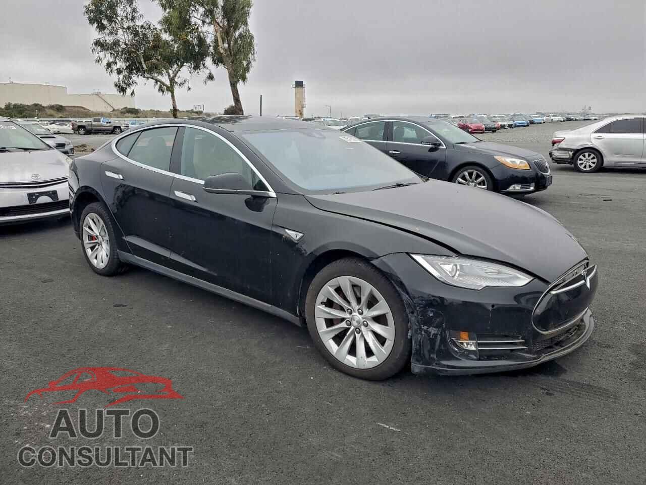 TESLA MODEL S 2015 - 5YJSA1E47FF110870