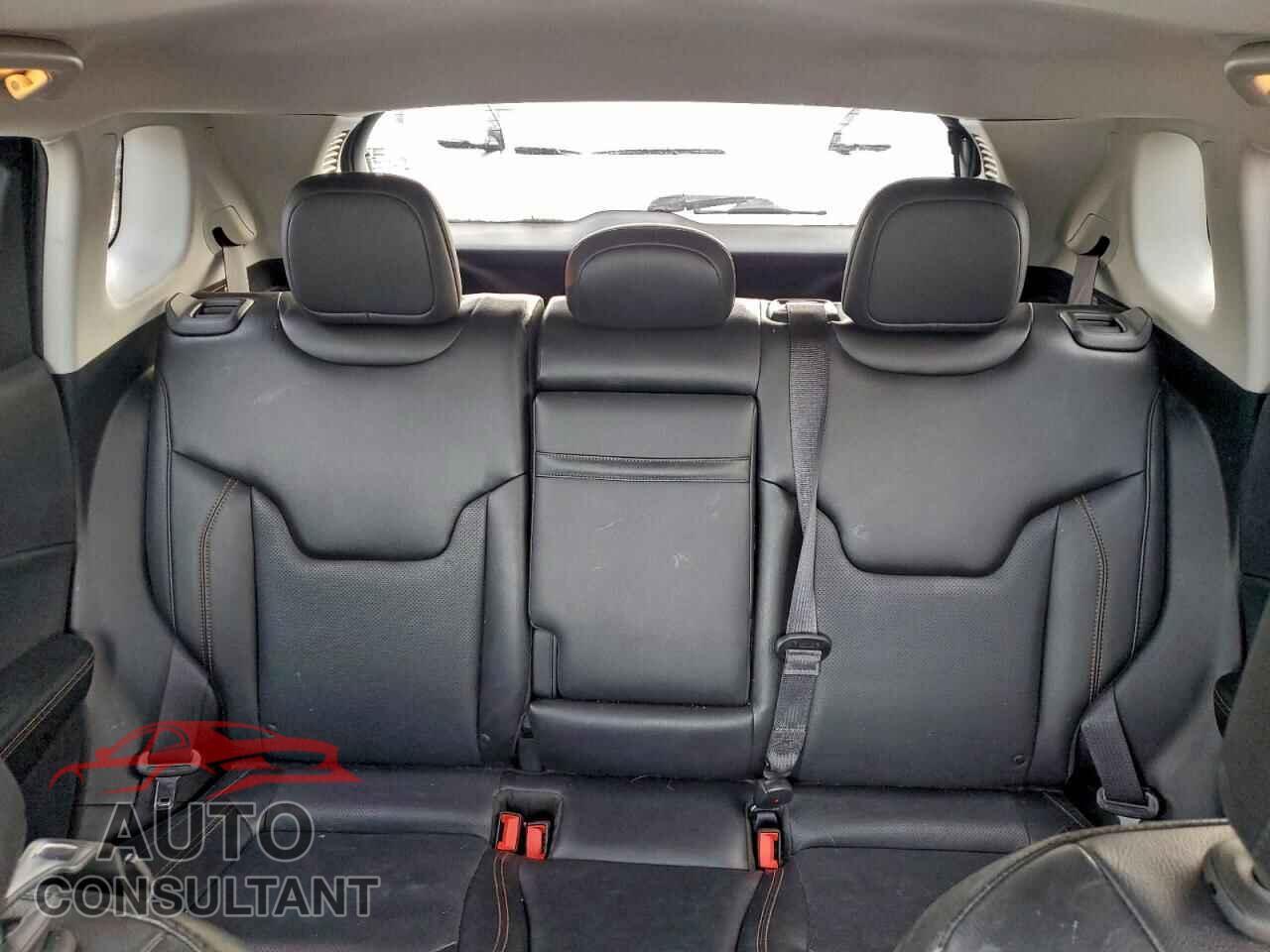 JEEP COMPASS 2018 - 3C4NJDCB9JT201732