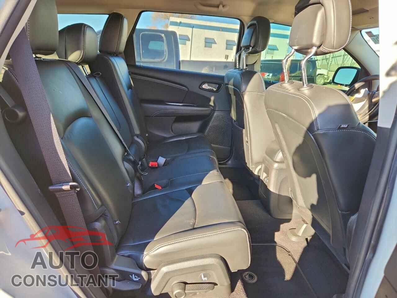 DODGE JOURNEY 2017 - 3C4PDCGG2HT697130