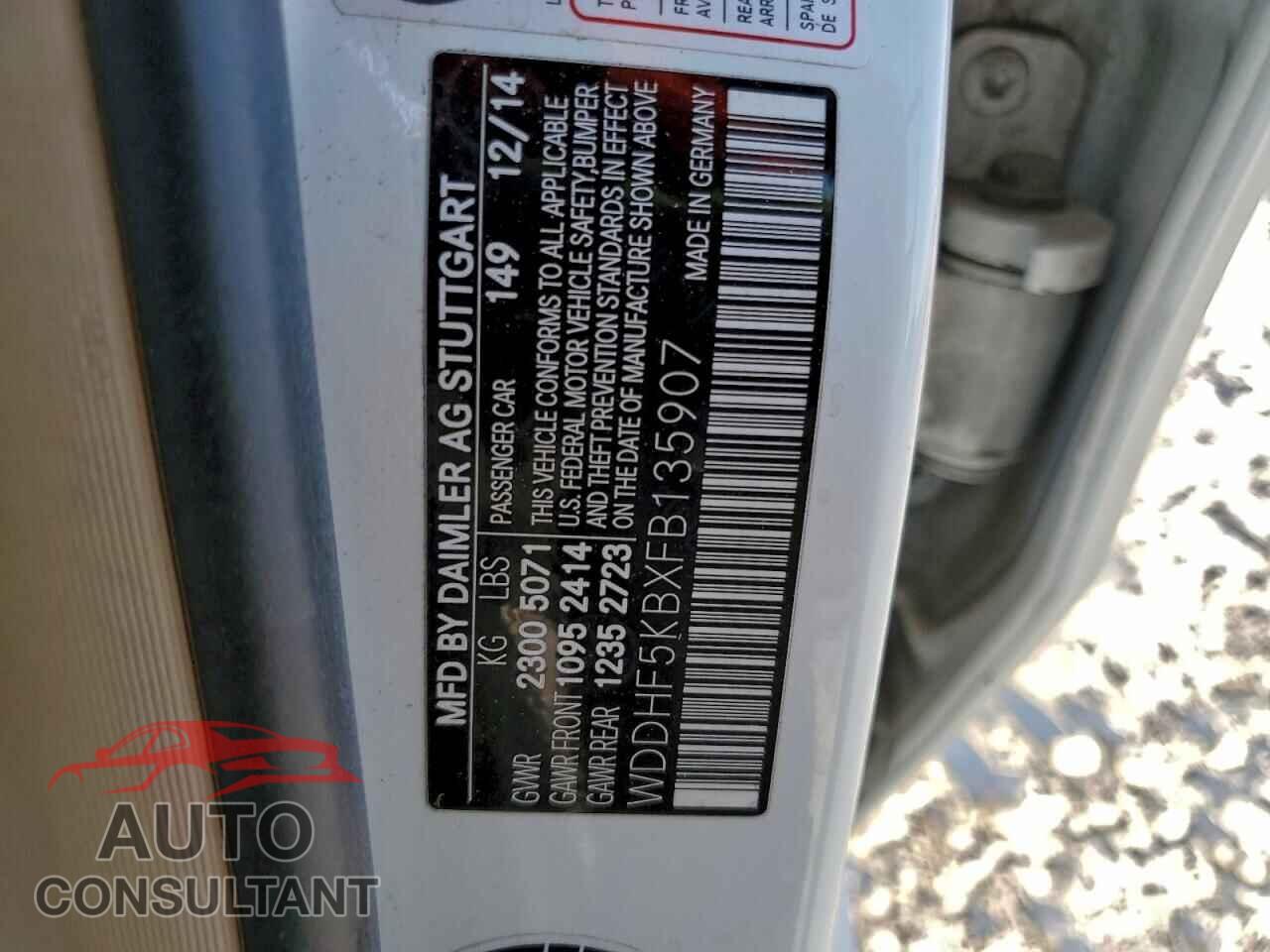 MERCEDES-BENZ E-CLASS 2015 - WDDHF5KBXFB135907