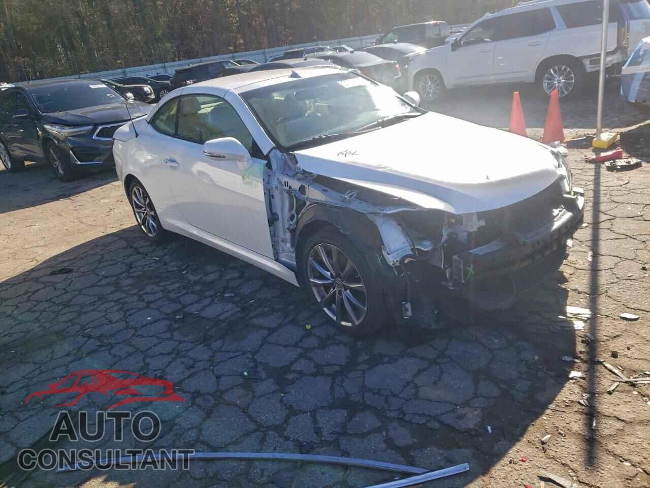 LEXUS IS 2015 - JTHFF2C25F2532552