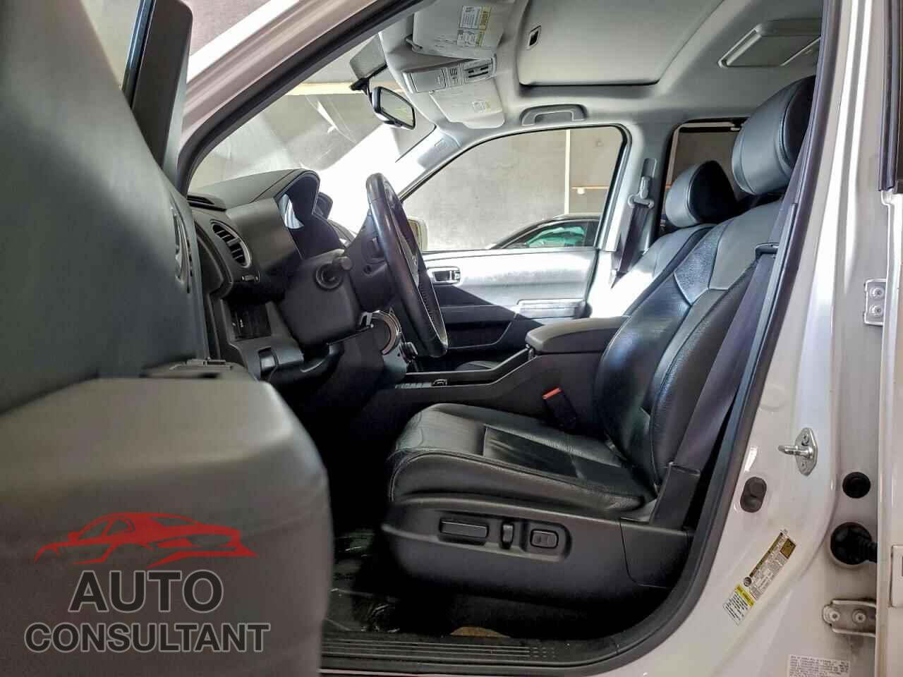 HONDA PILOT 2013 - 5FNYF4H95DB051996