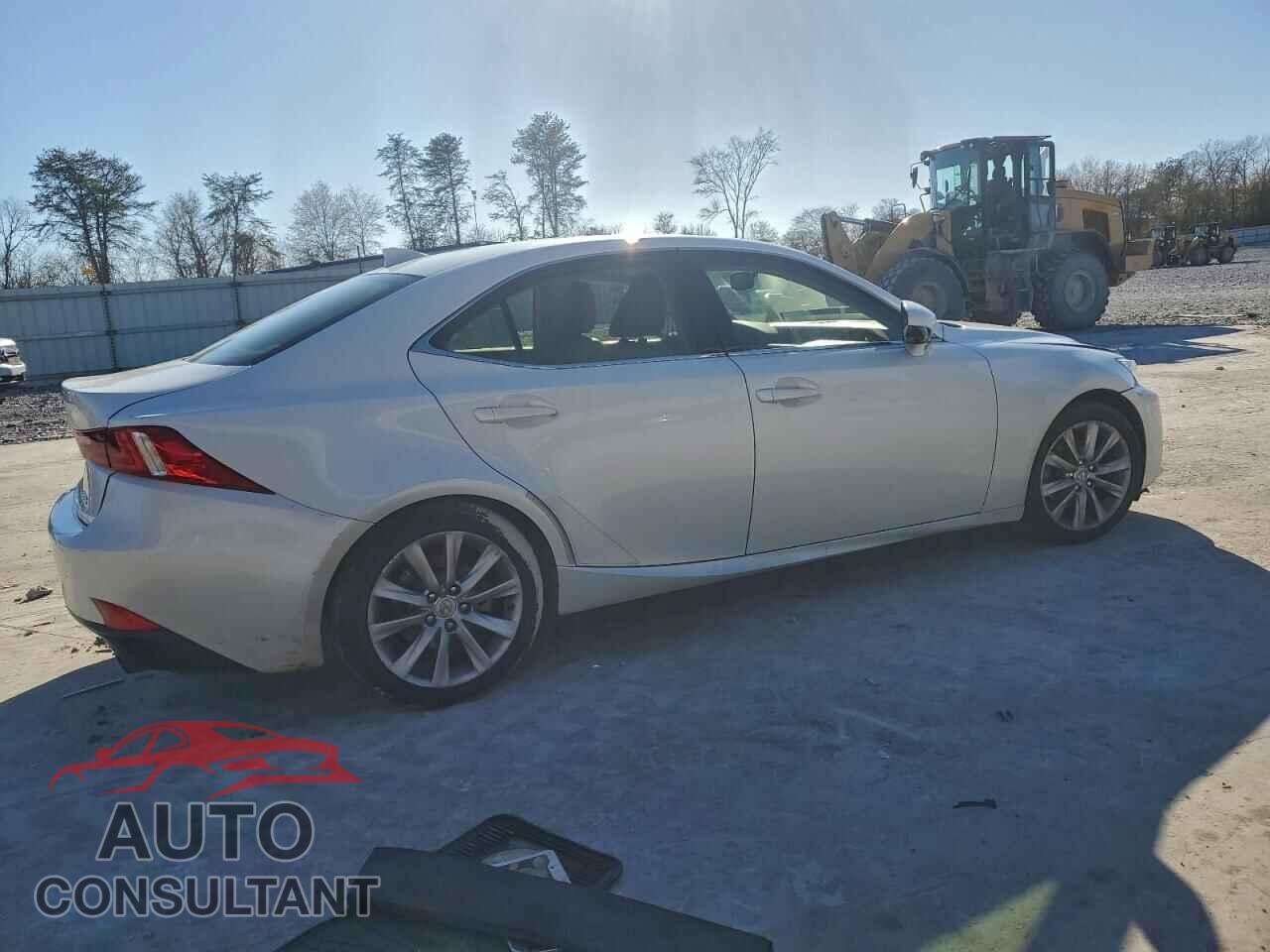LEXUS IS 2015 - JTHBF1D29F5082054