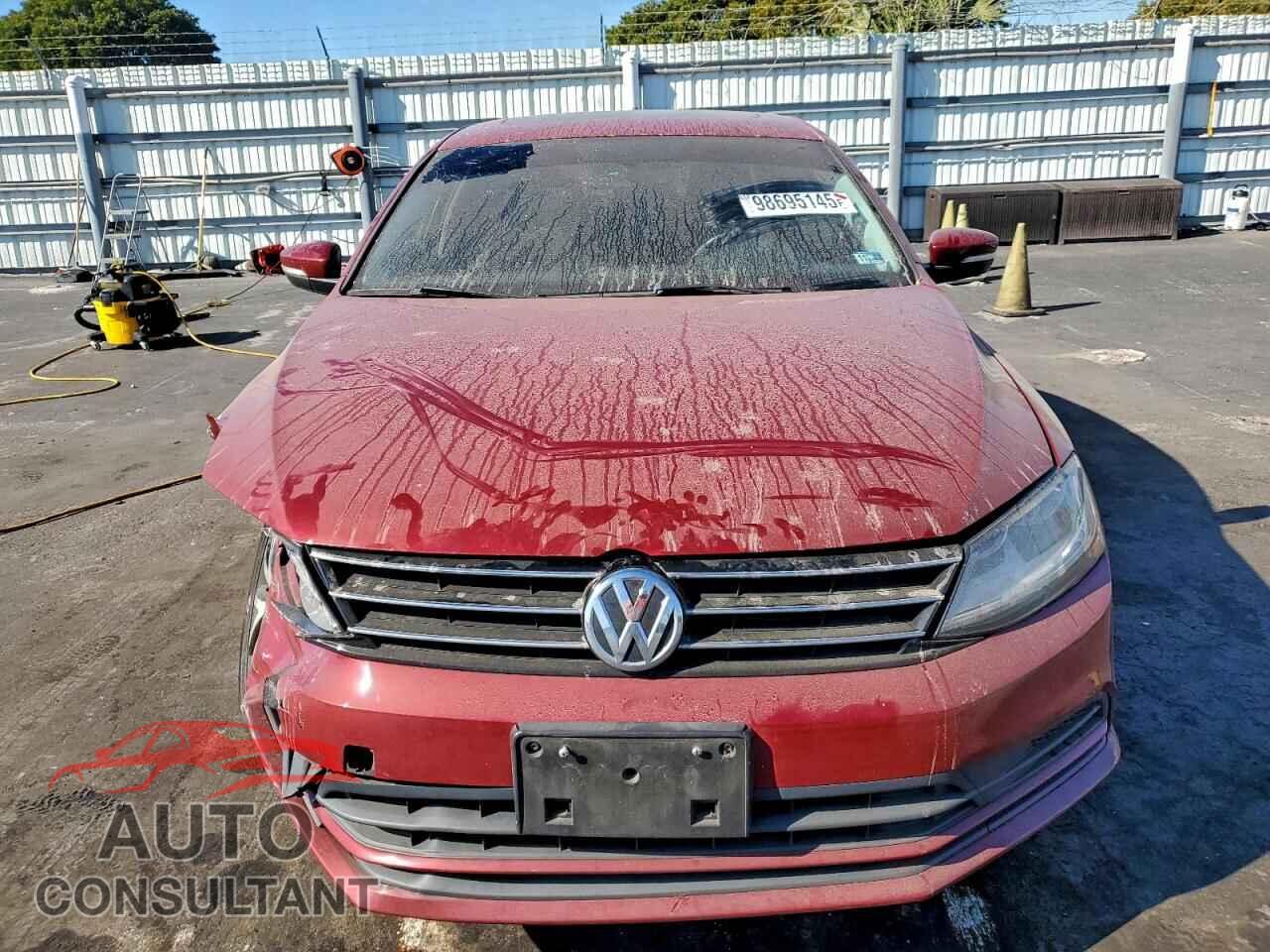 VOLKSWAGEN JETTA 2017 - 3VWDB7AJ4HM386021