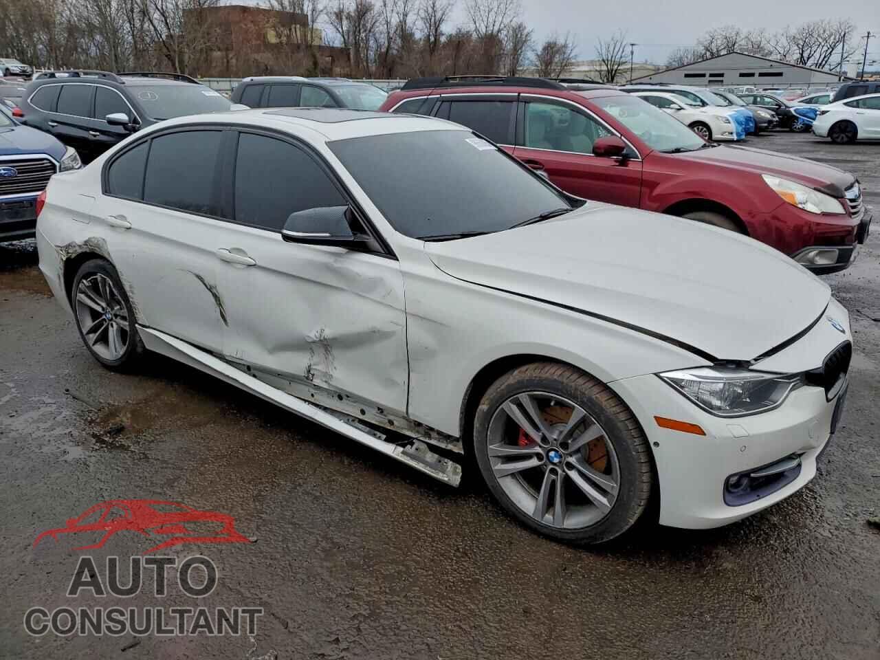 BMW 3 SERIES 2013 - WBA3B5G55DNP40770