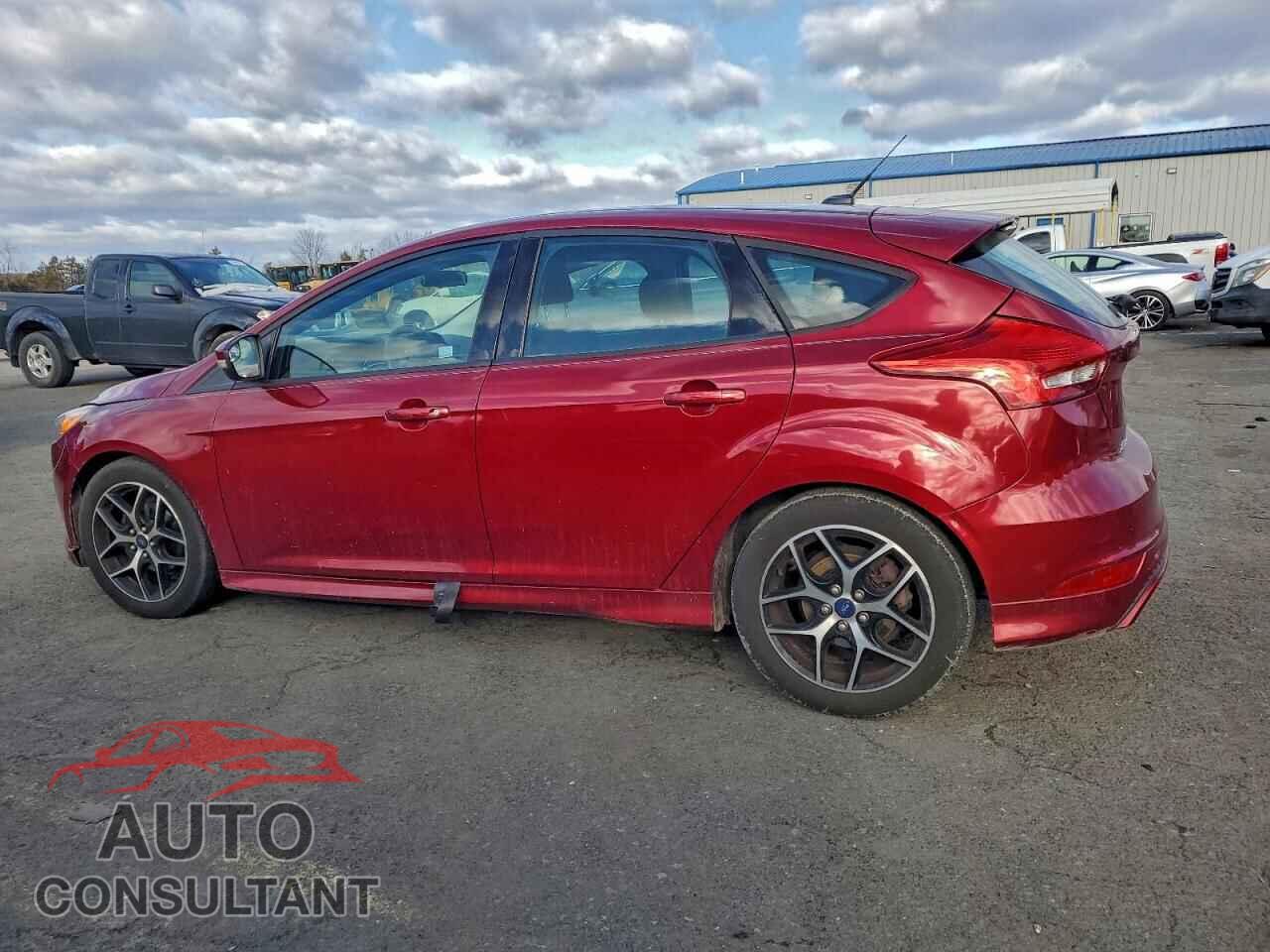 FORD FOCUS 2015 - 1FADP3K20FL237971