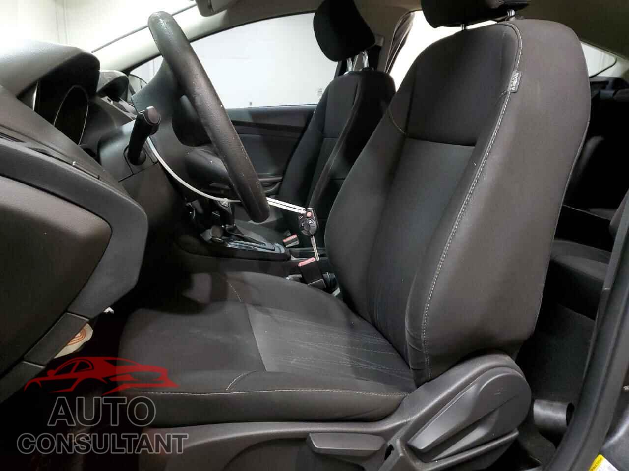 FORD FOCUS 2017 - 1FADP3K27HL201648
