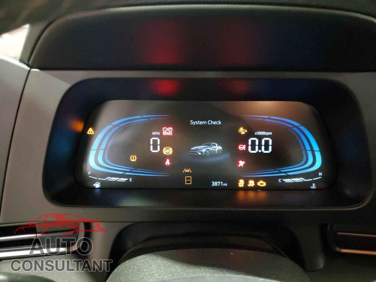 HYUNDAI ELANTRA 2025 - KMHLM4DG7SU999885